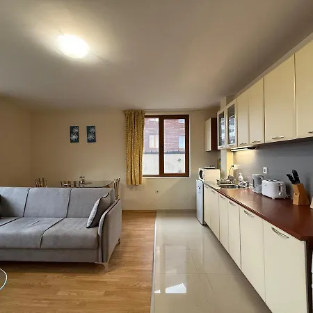 Bliss - Peaceful With Balcony Views Apartamento