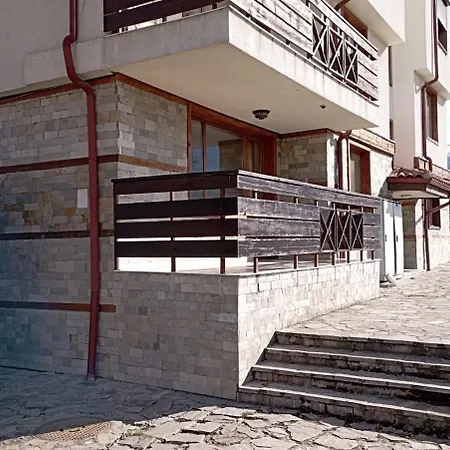 Bliss - Peaceful With Balcony Views Apartamento *